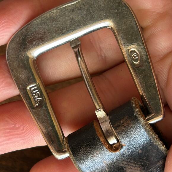 Vintage women’s size 38 black leather silver studded with medallions stamped US - Picture 4 of 11